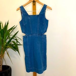 Madewell denim dress. Side cutouts. EUC. Super cute. size 0.
